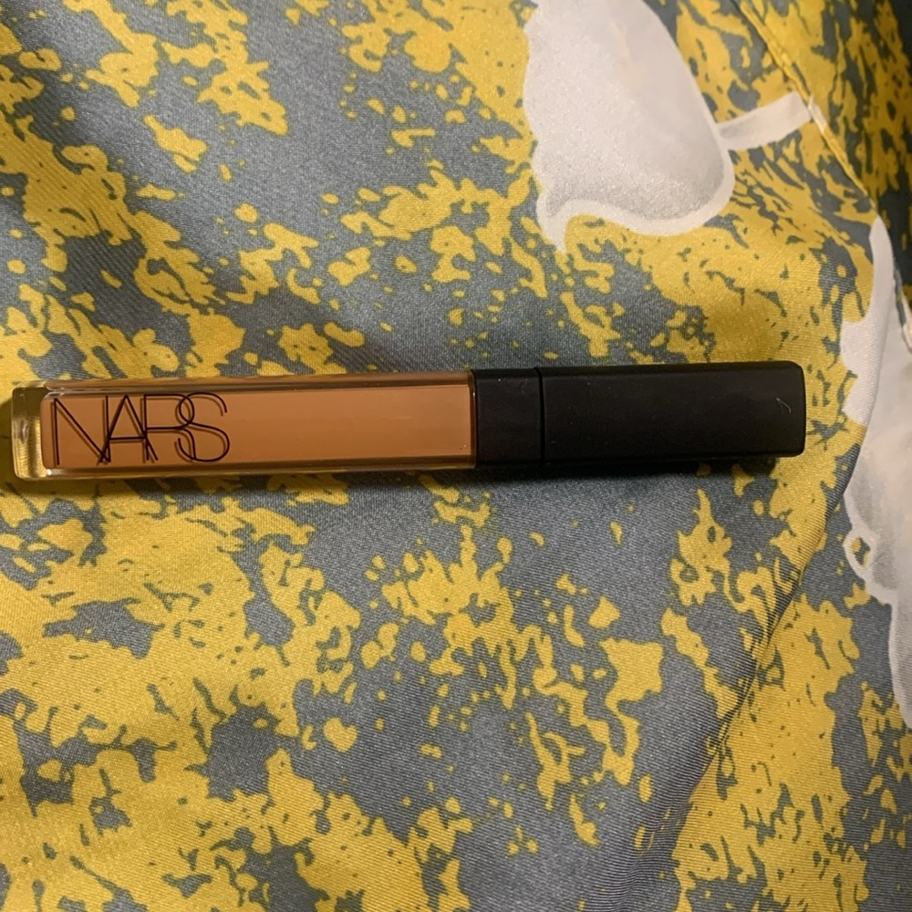 NARS CREAMY RADIANT CONCEALER